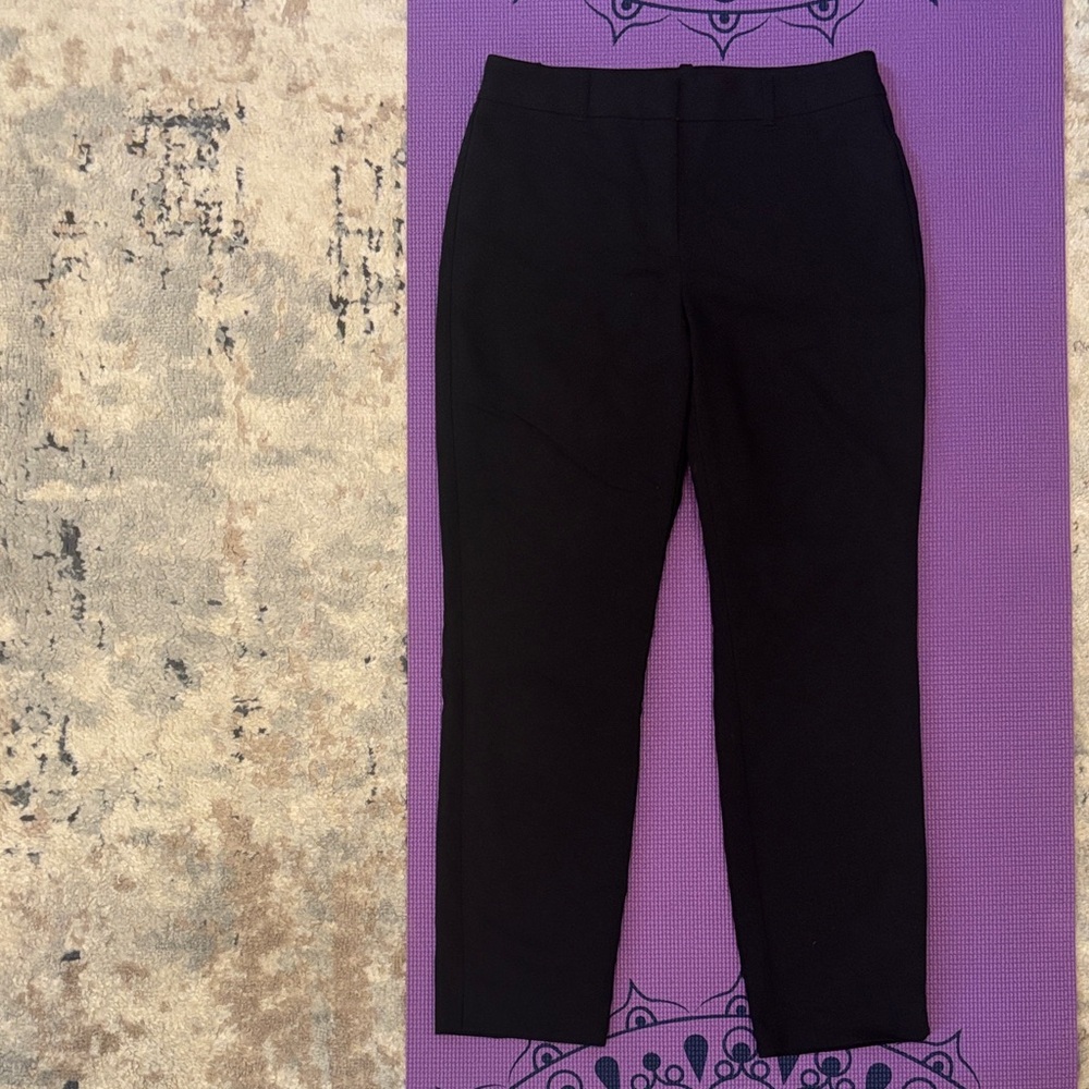White House Black Market Women’s Classic Black Pants size 4